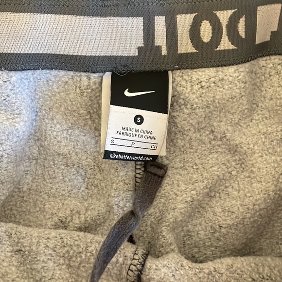 Sweat pants - Picture 2 of 5